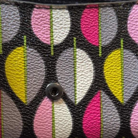 Vera Bradley Vintage RARE Leather Black and Pink Leaf Pattern Wallet - Picture 4 of 8